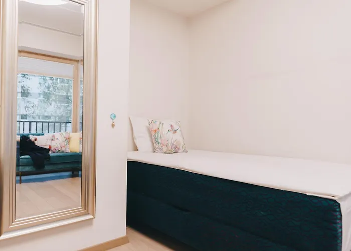 Family With Balcony And Free Parking Apartament *