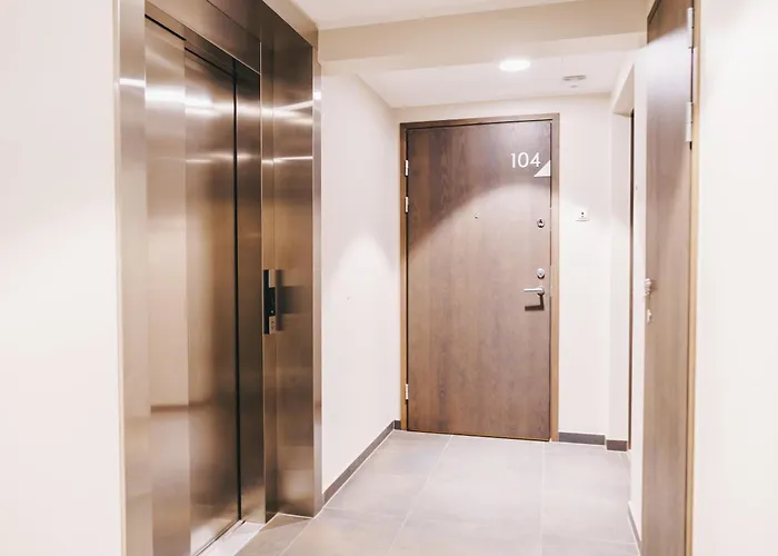 Family With Balcony And Free Parking טאלין